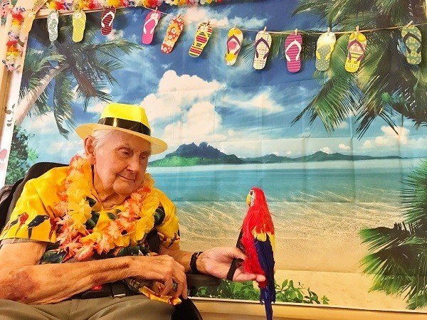 Veterans enjoy a taste of the Caribbean at care home