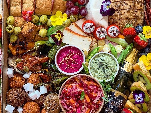 Colourful, plant-based picnics for your socially distanced gathering