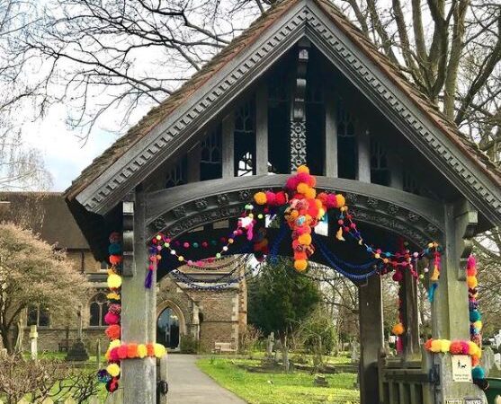 Long Ditton is yarn bombed for schools’ Easter fundraiser