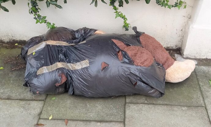 Trussed-up body discovered in Surbiton street